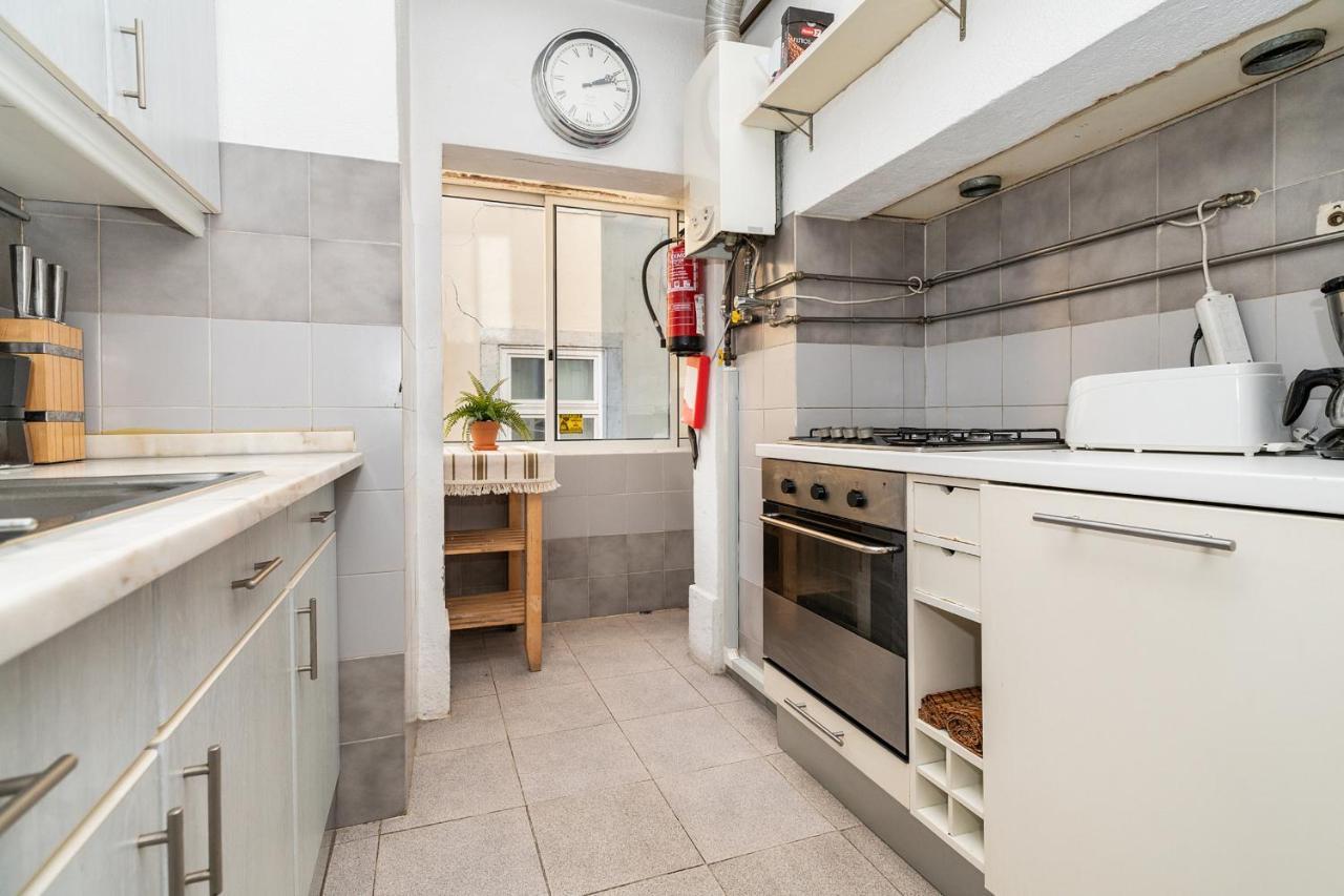 Charming 2 Bedroom Next To Praca Da Figueira Apartamento