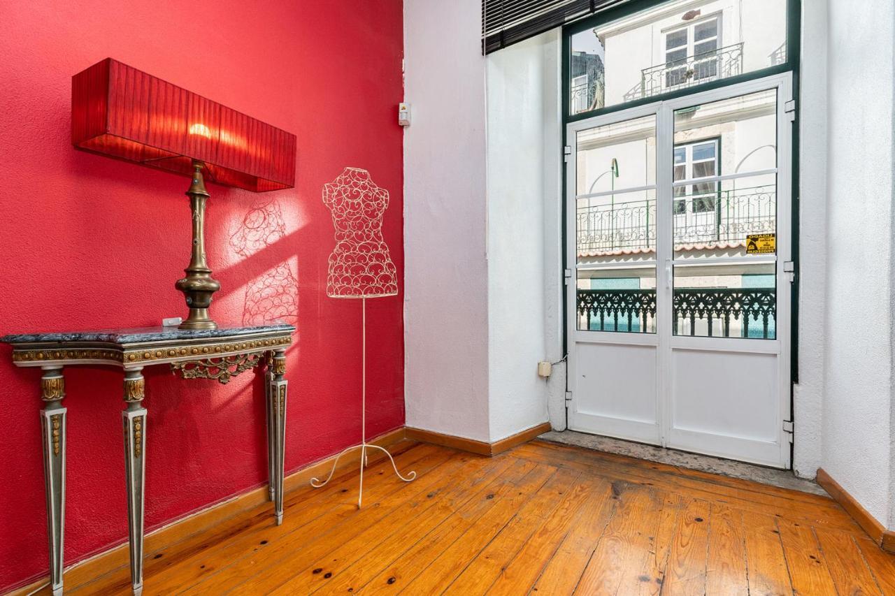 Charming 2 Bedroom Next To Praca Da Figueira * Lisboa